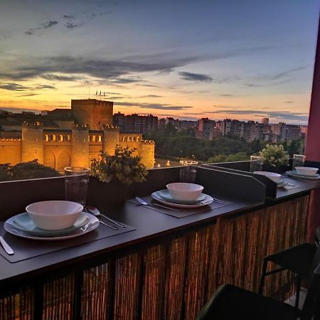 La Balconada De La Aljaferia Con Parking Privado Apartman Zaragoza Kültér fotó
