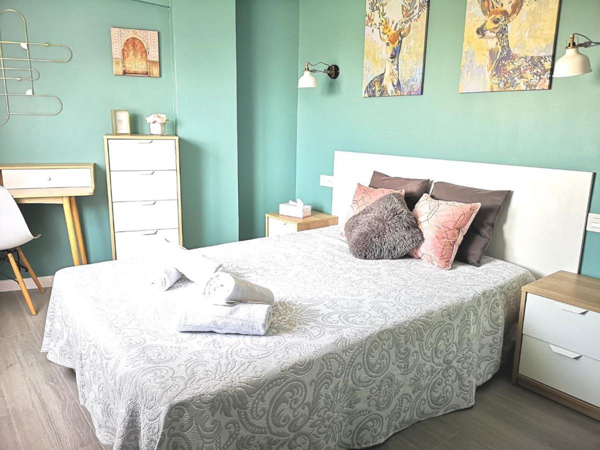 La Balconada De La Aljaferia Con Parking Privado Apartman Zaragoza Kültér fotó