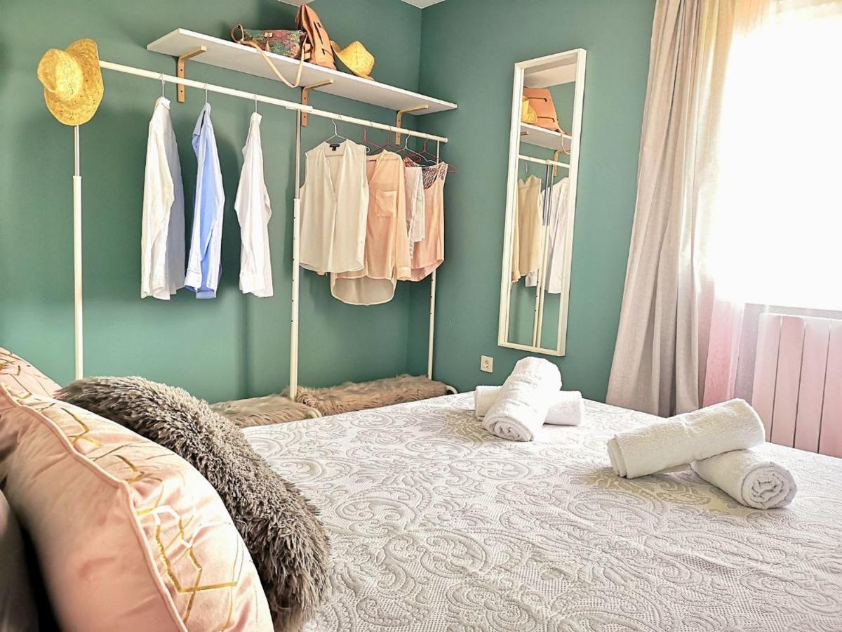 La Balconada De La Aljaferia Con Parking Privado Apartman Zaragoza Kültér fotó